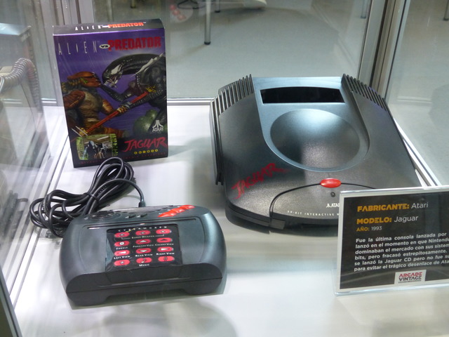 Arcade Vintage Museum - Atari Jaguar (1993)